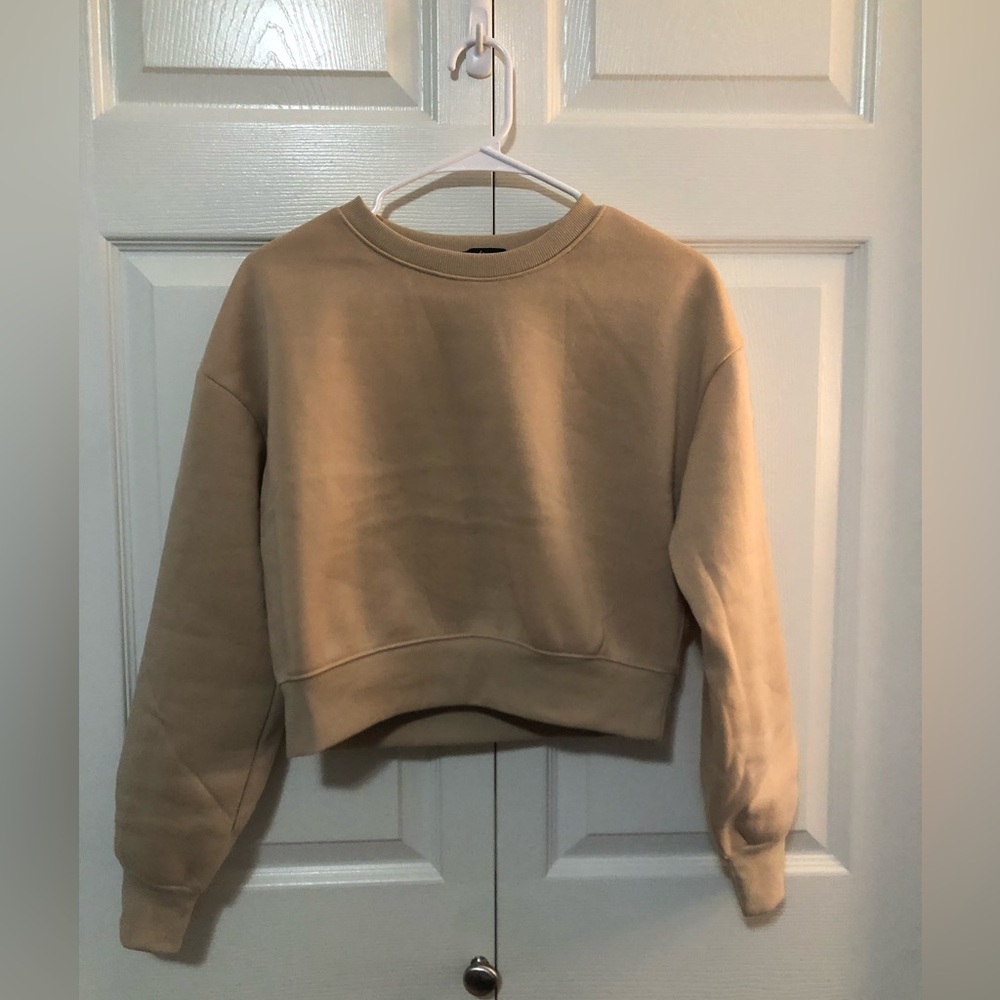 Neutral Beige Pullover Cropped Sweatshirt